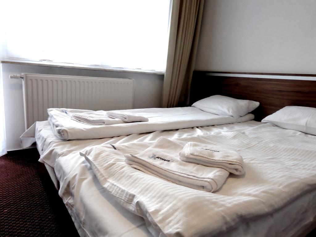 Adamar Jastrzebia Gora Bed and Breakfast Værelse billede