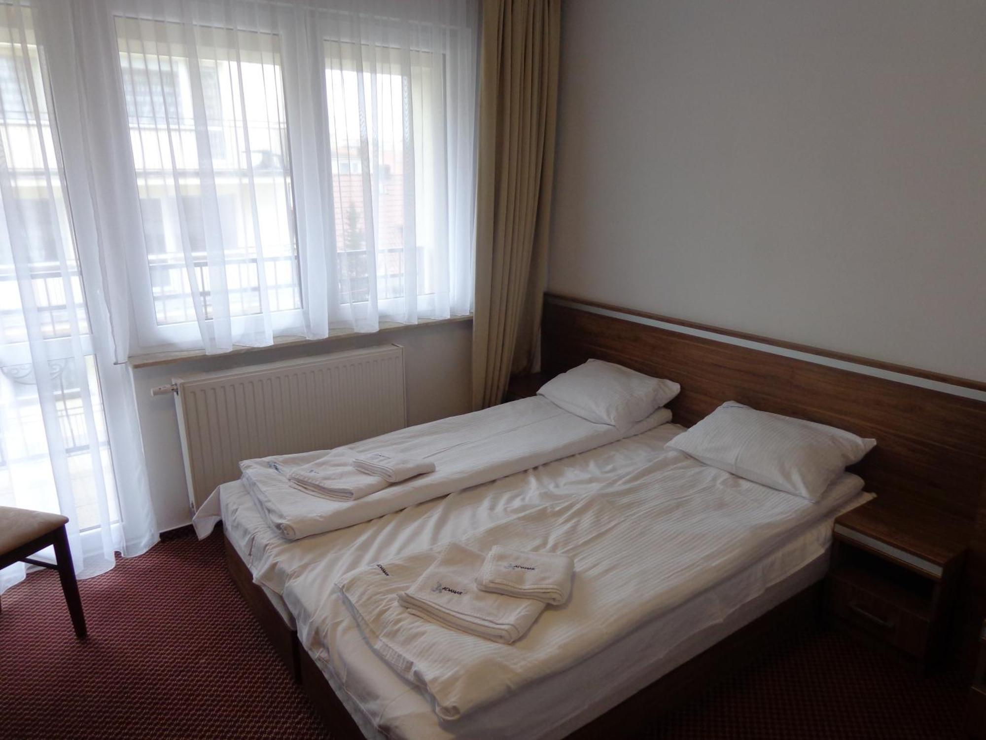 Adamar Jastrzebia Gora Bed and Breakfast Værelse billede
