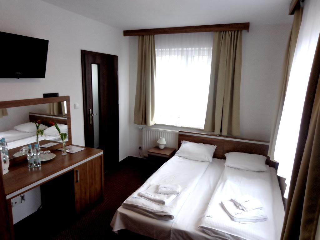 Adamar Jastrzebia Gora Bed and Breakfast Værelse billede