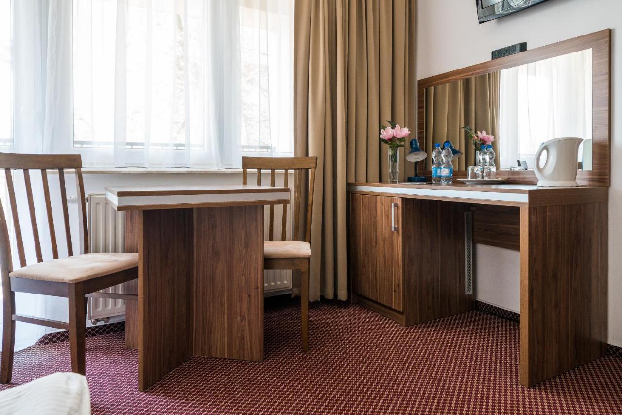 Adamar Jastrzebia Gora Bed and Breakfast Eksteriør billede