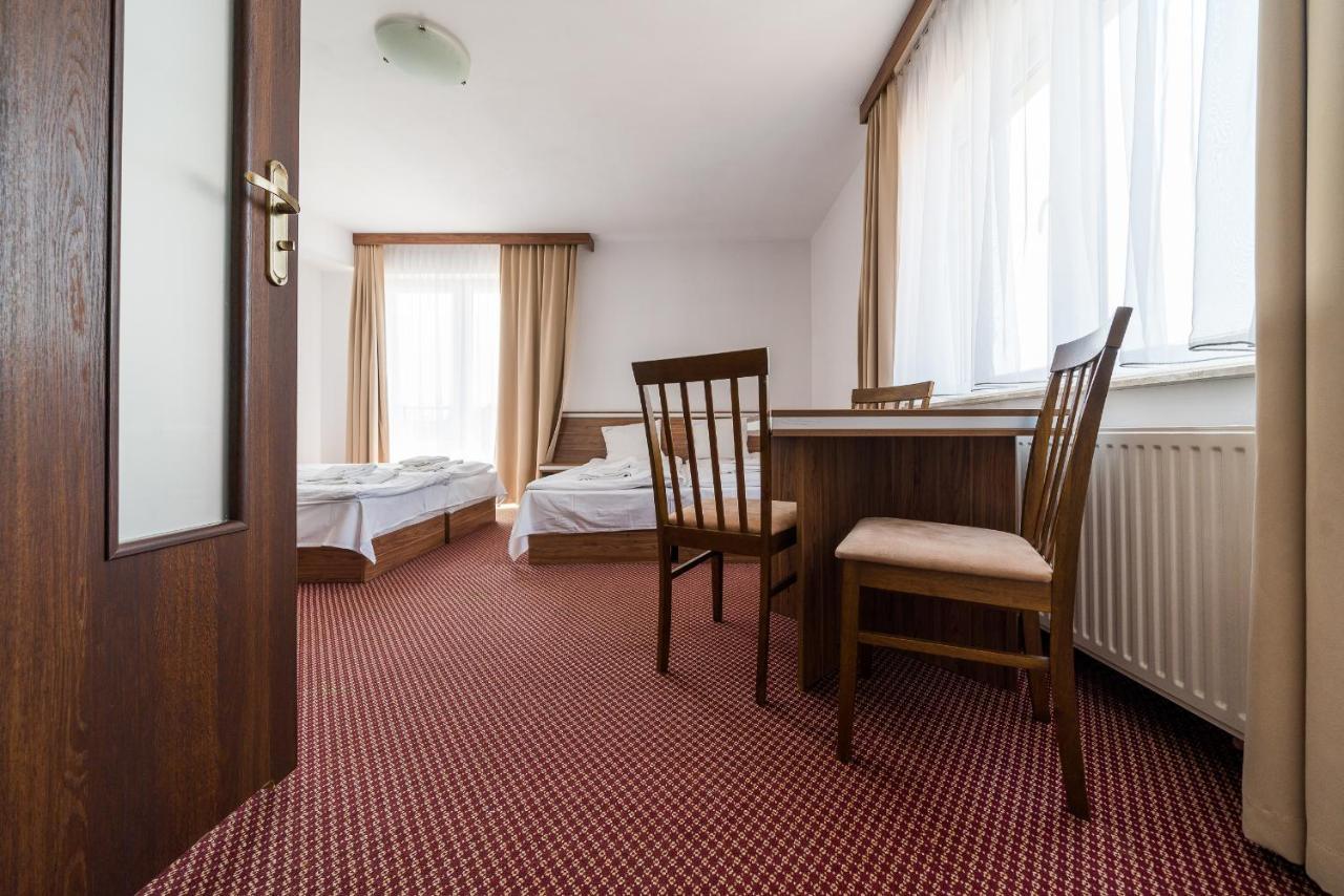 Adamar Jastrzebia Gora Bed and Breakfast Eksteriør billede