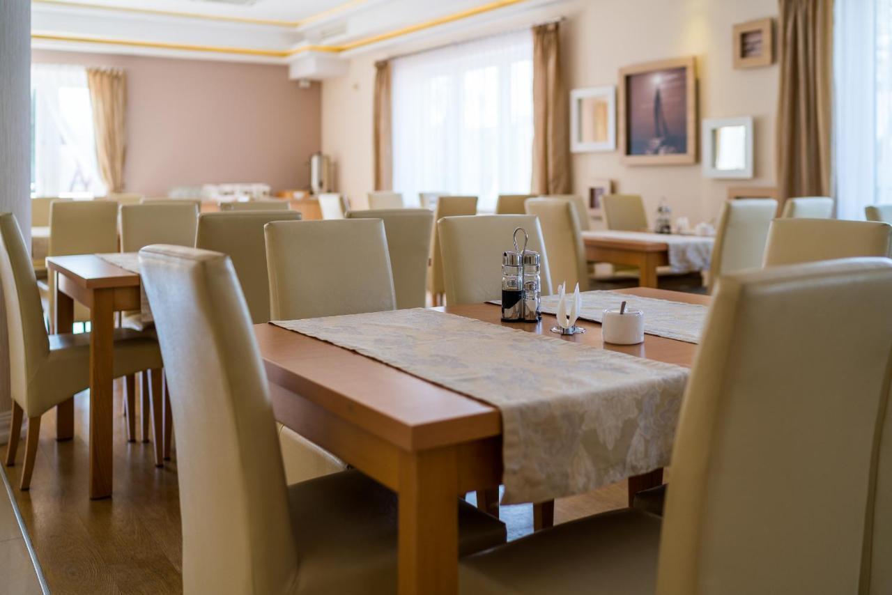 Adamar Jastrzebia Gora Bed and Breakfast Eksteriør billede