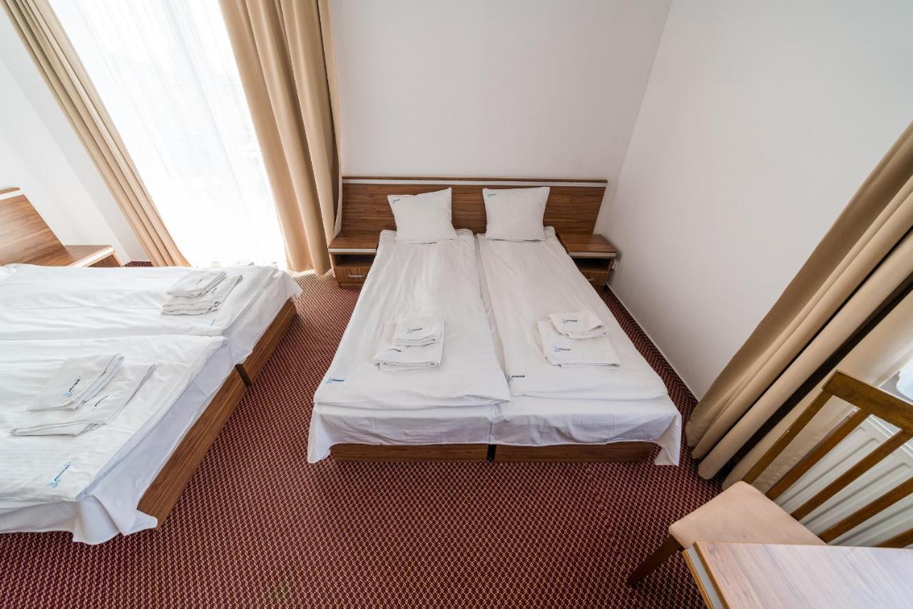 Adamar Jastrzebia Gora Bed and Breakfast Eksteriør billede
