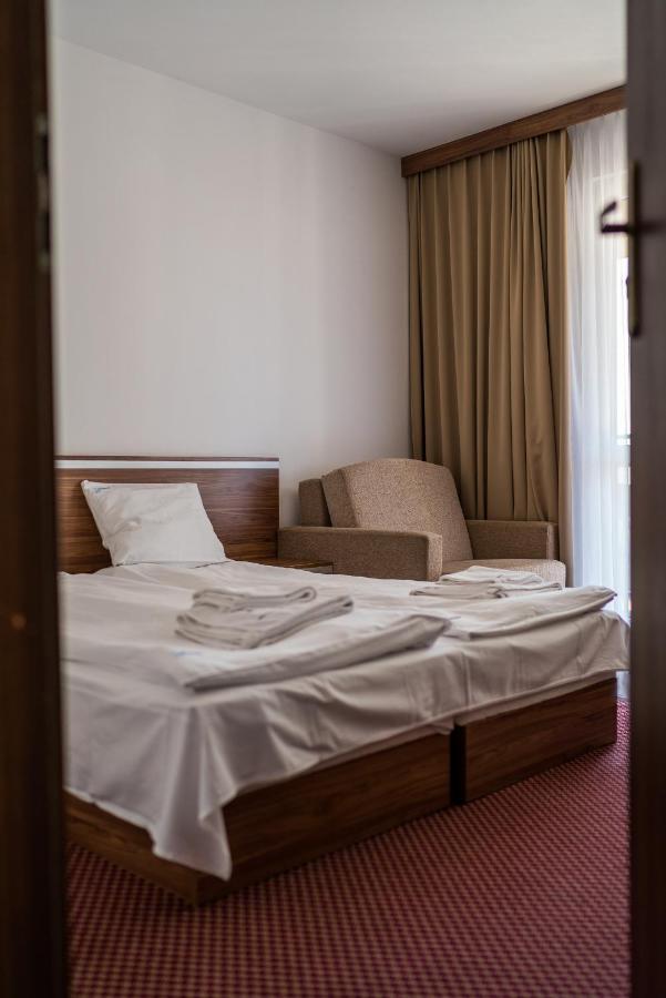Adamar Jastrzebia Gora Bed and Breakfast Eksteriør billede